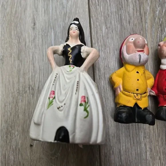 Snow White & The Seven Dwarfs Collection Of Ceramic Hand Painted Figures Vintage